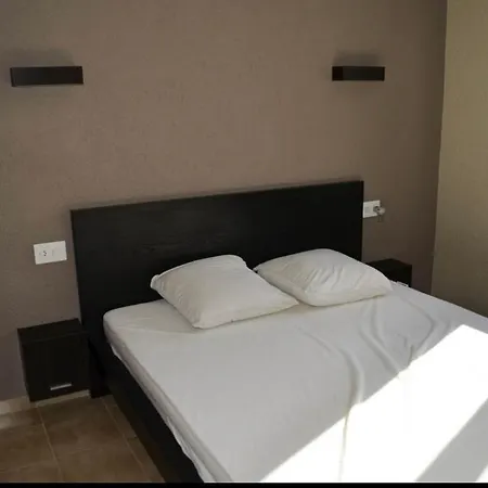 Precioso Con Piscina,cerca De La Playa Apartment *